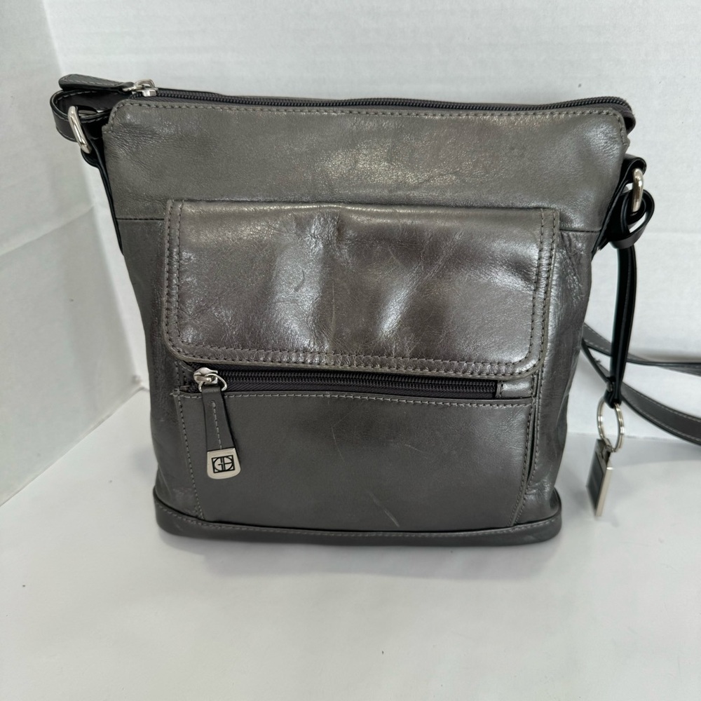GIANI BERNINI silver metallic cross body shoulder bag in gorgeous leather